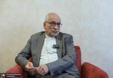 حسین مرعشی: امروز فشار اقتصادی در ایران تنها یک جنبه سیاسی دارد؛ ما راه حل اقتصادی نداریم