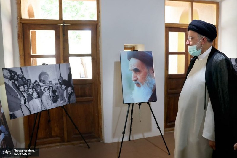 بازدید رئیسی از بیت امام خمینی در خمین (10)