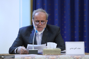 نشست اندیشمندان و مسوولان موسسات دانشگاهی و حوزوی با رییس جمهور