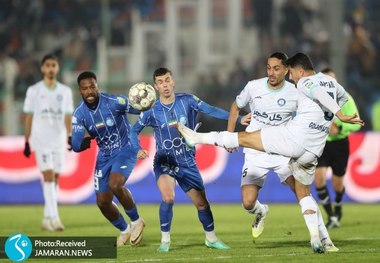 طغیان سیاوش یزدانی علیه استقلال: تعجب می‌کنم وریا غفوری چطور با چنین آدم‌هایی کار  می کند!