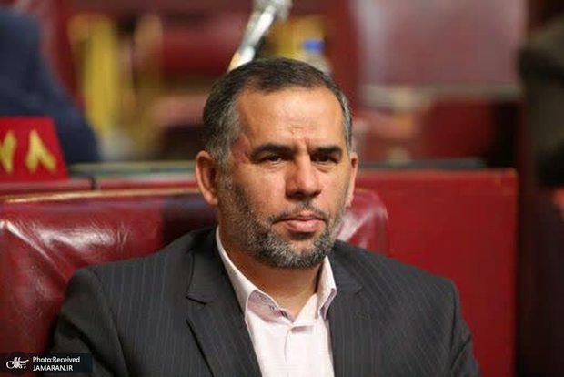 نماینده اهواز در مجلس: جهت تحقق شعار سال باید اختلافات را کنار گذاشت/ مجلس کنار دولت است/ تحریم ضررهای فراوانی بر ما وارد کرده، اما موجب شده که جوانان ما به فکر خلاق خود و به اراده خود تکیه کنند