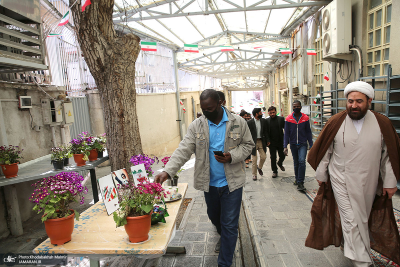 بازدید جمعی از دانشجویان خارجی از جماران