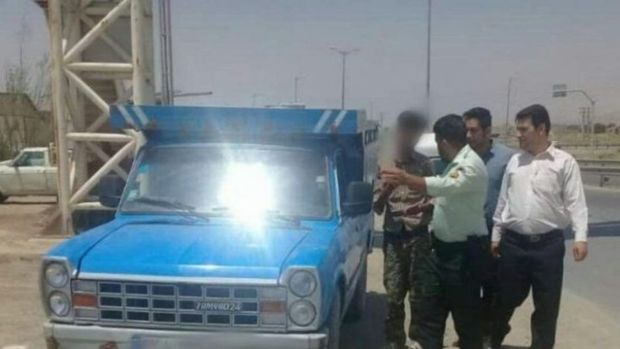 کشف حدود سه تن سنگ معدن قاچاق در اسفراین