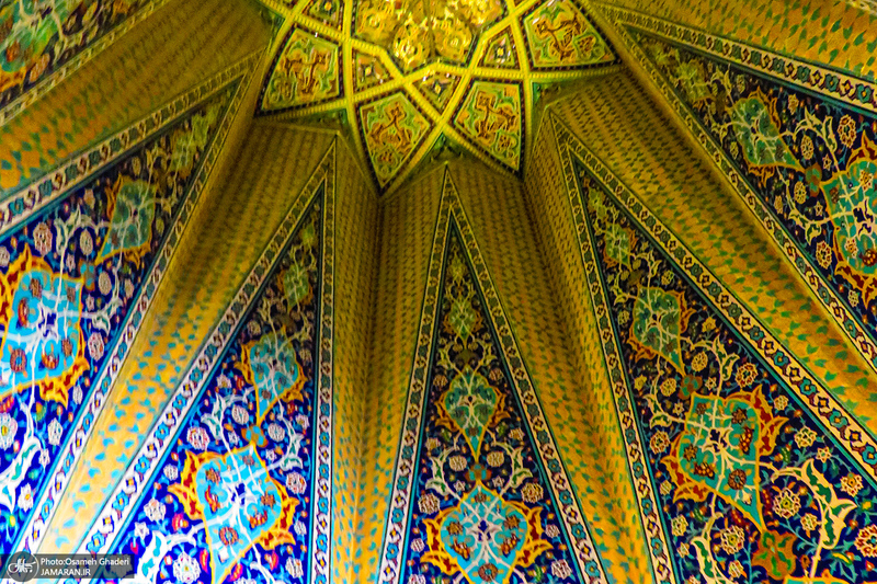 آرامگاه باباطاهر همدان