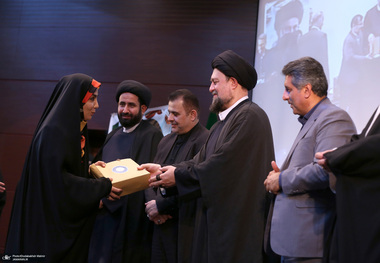 مراسم تجلیل از فعالان نهج‌البلاغه در حرم مطهر امام خمینی (س)