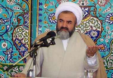 امام جمعه مراغه: ثبت نام های بی ضابطه در انتخابات ریاست جمهوری در شان نظام اسلامی نیست