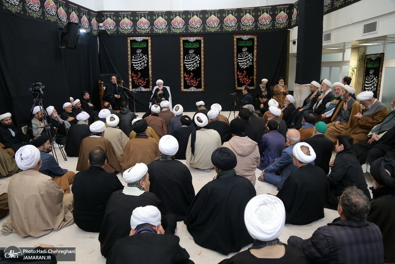 عزاداری در بیوت مراجع عظام تقلید و علما در سالروز شهادت حضرت فاطمه(س)