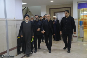 سفر رئیس جمهوری به قم و دیدار با مراجع و علما -2