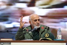 چرا سردار رشید به هنگام پذیرش قطعنامه ۵۹۸ گمان می‌کرد امام رحلت کرده؟/حاج احمدآقا چه شوخی‌ای با او کرد؟