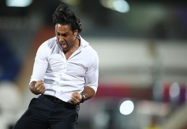 فرهاد مجیدی: کت پدرم را می پوشیدم و وانمود می کردم مربی هستم!