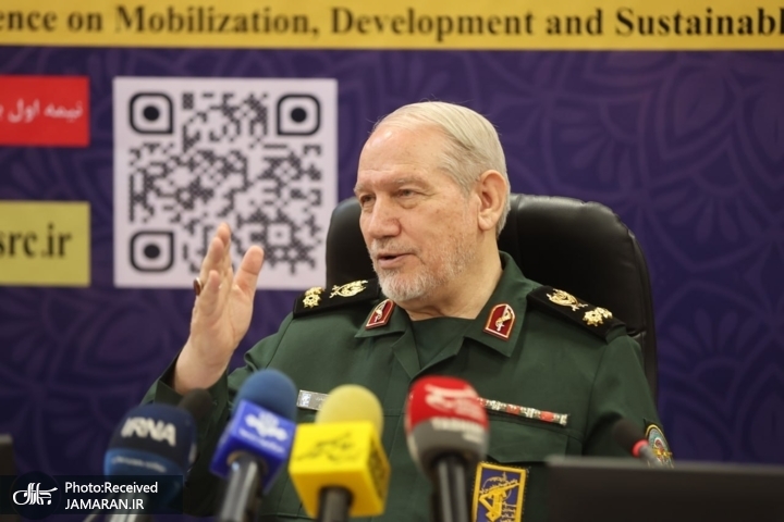 رحیم صفوی: رهبر انقلاب اگر مصلحت دیدند و دست دولت را در مذاکرات باز گذاشتند، خیلی مصلحت‌اندیشی بزرگی است/ نیروهای مسلح برای دفاع از سرزمینمان در هر زمینه‌ای آمادگی کامل دارند و آمریکا در صورت هرگونه تهاجم، با تلفات سنگین مواجه می‌شود