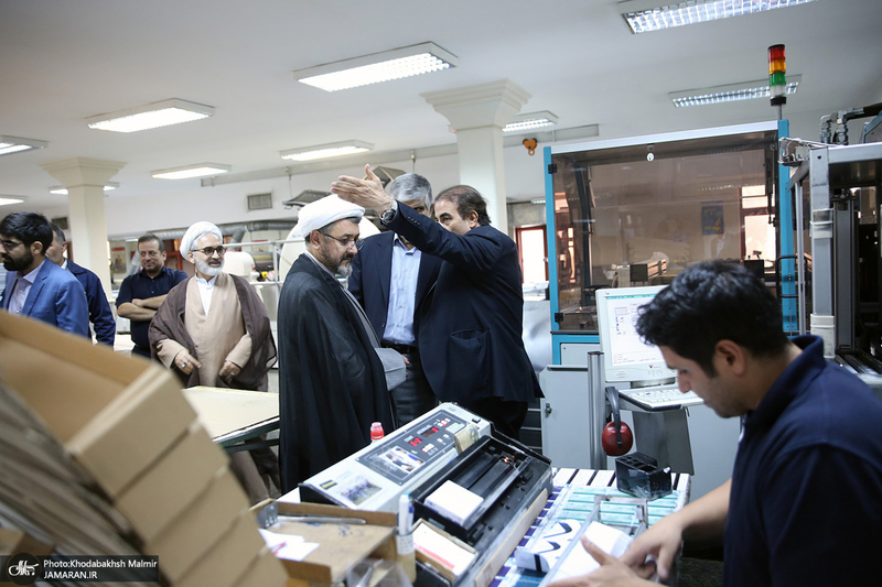 بازدید رئیس موسسه تنظیم و نشر آثار امام خمینی(س) از شرکت چاپ و نشر بانک ملی