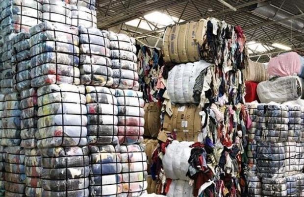 ۱.۵ میلیارد ریال پوشاک قاچاق در یزد کشف شد