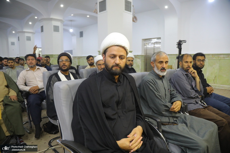 نشست «قرآن و عترت، محور اتحاد مسلمانان در اندیشه امام خمینی(س)» به زبان اردو