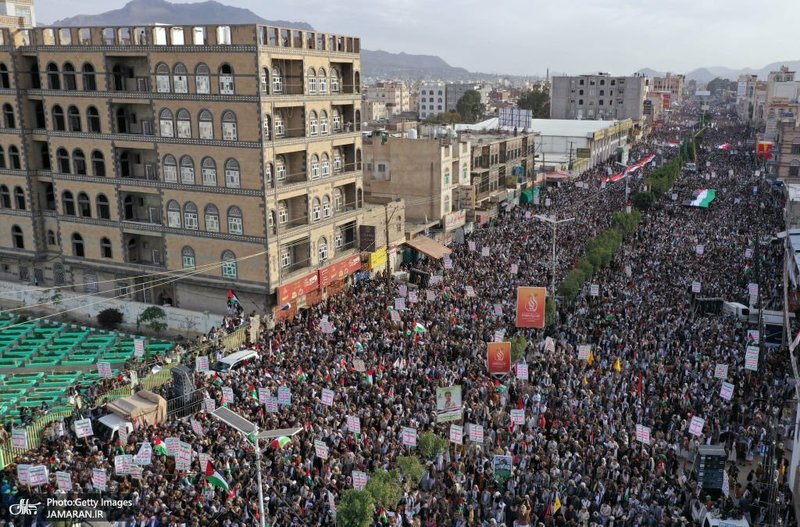 راهپیمایی گسترده یمنی ها در حمایت از مردم بی دفاع غزه