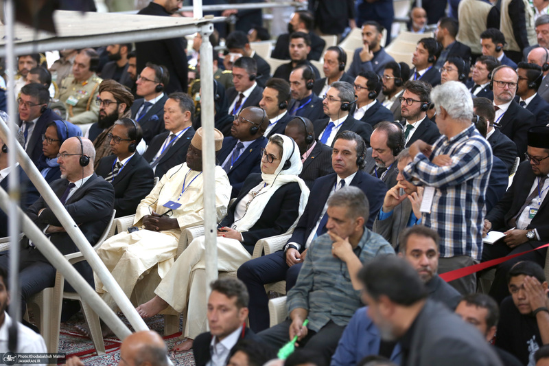 حضور شخصیت‌های سیاسی و مسئولان کشوری و لشکری در مراسم سالگرد ارتحال حضرت امام خمینی (س) -3