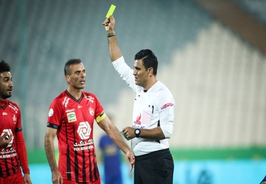 اشک های ستاره شماره 10 و اضافه وزن داور؛ دو حاشیه دیده نشده دربی 94