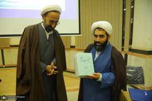 نشست علمی با موضوع «جایگاه زن در اندیشه امام‌ خمینی (س)»