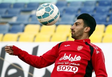  مدافع پرسپولیس از کلکسیونش رونمایی کرد
