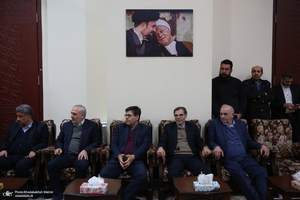 دیدار وزیر و مدیران ارشد وزارت نیرو با سید حسن خمینی