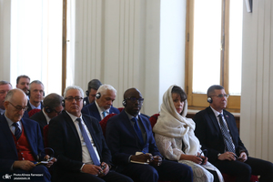 نشست توجیهی معاون محترم امور حقوقی و بین المللی وزیر امور خارجه با سفرا و روسای نمایندگی های خارجی