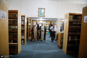 بازدید آیت الله العظمی جوادی آملی از کتابخانه موسسه امام جعفرصادق (ع)