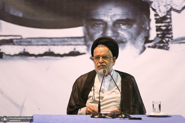 سید محمود علوی: مقاومت ملت ایران، هدایت هوشمندانه رهبری و عزت ملت ایران، ولوله‌ای در دنیا ایجاد کرده که اندازه ندارد/ ضربات کوبنده فرزندان ایران اسلامی تزلزل بر صهیونیست‌ها و ارباب‌های آنها انداخت