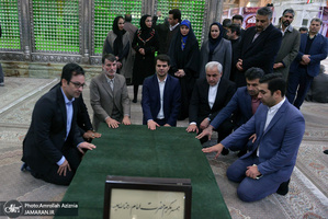 تجدید میثاق اقشار مردم و مسئولان با آرمان های امام راحل-1