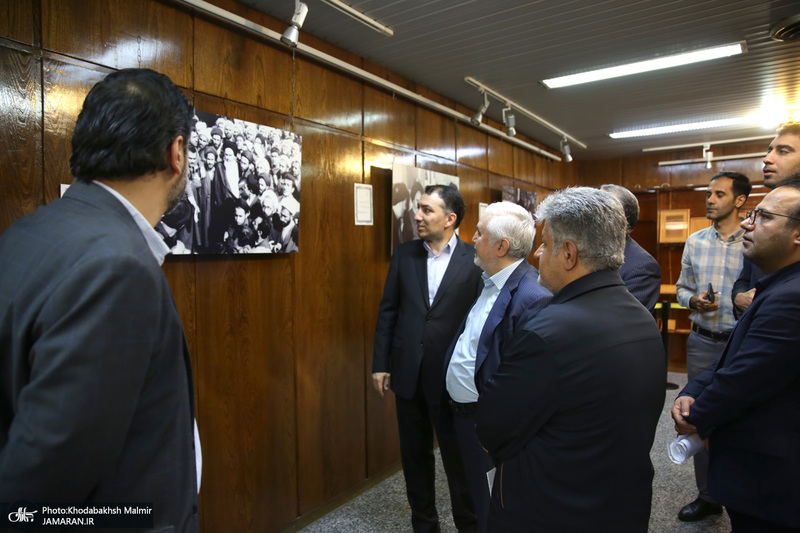 بازدید علی دارابی، معاون میراث فرهنگی از بیت امام خمینی (س) از جماران