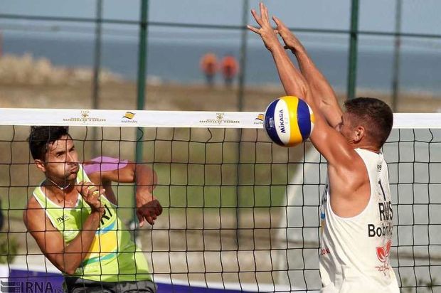تیم والیبال ساحلی نوجوانان آذربایجان‌غربی قهرمان ایران شدند