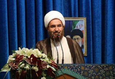 امام جمعه موقت تهران: امروز غرب به التماس افتاده و این نشانه گشایش است