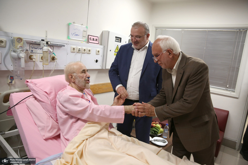 عیادت جمعی از شخصیت های سیاسی و فرهنگی از سید محمد خاتمی - 2