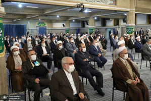 دیدار میهمانان کنفرانس وحدت اسلامى‌ و جمعی از مسئولان نظام با رهبر معظم انقلاب