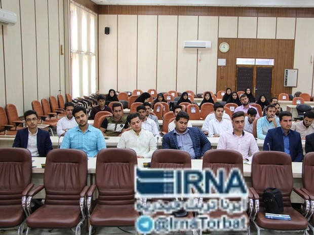 فعالیت پارلمان مشورتی جوانان مه ولات آغاز شد