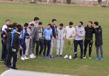 برگزاری تمرین استقلال با حضور میهمانان ویژه