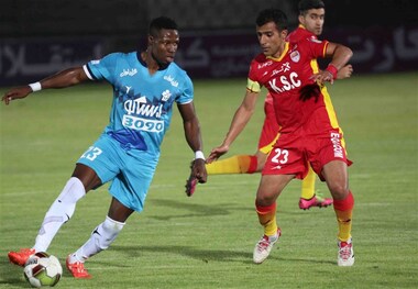 مهاجم نیجریه ای پیکان بازی با پرسپولیس را از دست داد