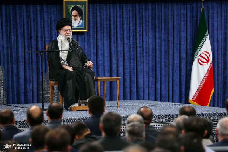 مراسم بزرگداشت شهید رئیسی و شهدای پرواز اردیبهشت