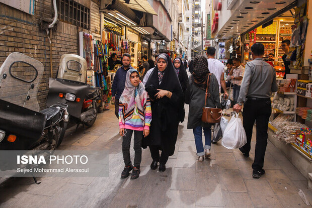 گزارش‌های میدانی از بازارهای شهرهای مختلف در روز سه شنبه (7 بهمن) + عکس ها