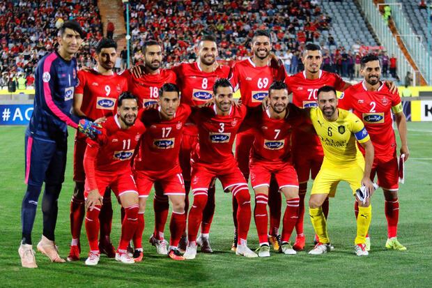 عکس یادگاری ژاوی با پرسپولیسی‌ها/ نبی و عرب در جایگاه ویژه
