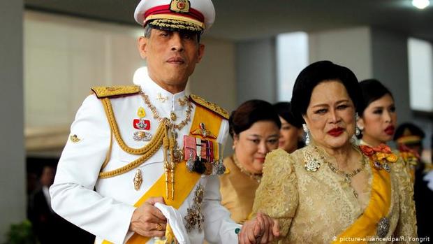 پادشاه تایلند از بایرن آلمان بر کشورش حکمرانی می‌کند
