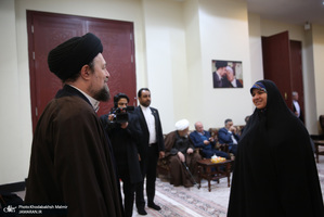 حاشیهتجدید میثاق رئیس و جمعی از نمایندگان مجلس شورای اسلامی با آرمان‌های امام خمینی(س)