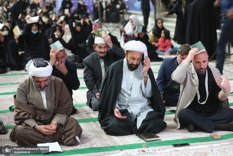 مراسم شب نوزدهم ماه مبارک رمضان در حرم امام خمینی (س) 2