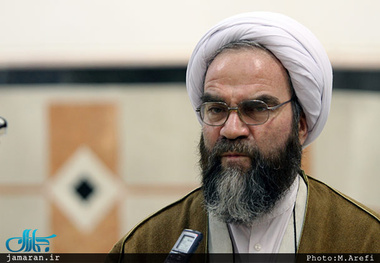 غرویان: هنوز هم فاصله طبقاتی به همان تعبیر کاخ نشین‌ها و کوخ نشین‌ها در کشور ما وجود دارد