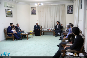 دیدار اعضای انجمن روزنامه نگاران دفاع مقدس با سید حسن خمینی 