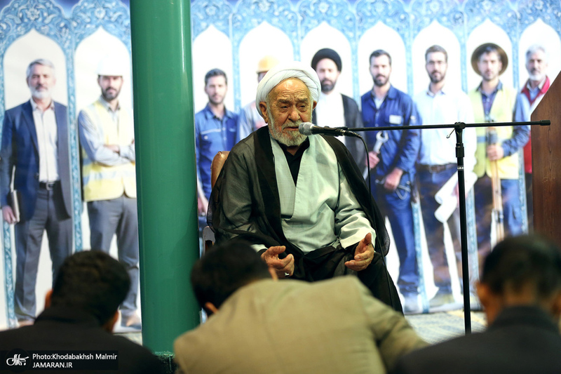 مراسم تجدید بیعت جهادگران با رهبر انقلاب در حسینیه جماران
