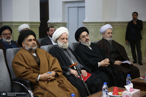 نشست نقد و بررسی کتاب نسی و کبیسه به همراه رونمایی از کتاب فقه و نجوم