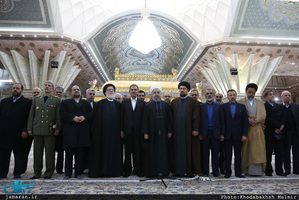 تجدید میثاق رییس جمهوری و اعضای هیئت دولت با آرمان های حضرت امام(س) 