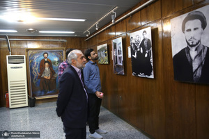 بازدید جمعی از مهمانان خارجی( آموزش پرورش الف تا ) از بیت امام خمینی (س) در جماران