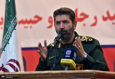 فرمانده سپاه تهران: هدف‌گیری پایگاه العدید، دشمن را به آتش‌بس التماسی واداشت/ در جنگ ۱۲ روزه، تا موج بیست و دوم {حملات}، درصد اصابت موشک‌ها به ۱۰۰ درصد رسید/ دشمن می‌خواهد در سه محور «غنی‌سازی اورانیوم»، «توان موشکی» و «نفوذ منطقه‌ای» ما را محدود کند