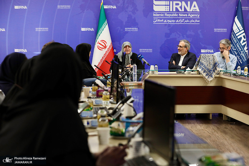 مراسم رونمایی کتاب اسرائیل آن شر مطلق